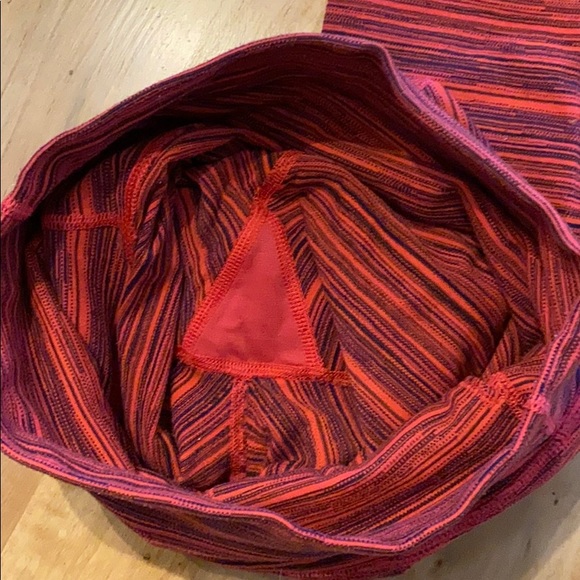 Lululemon leggings - Picture 3 of 4